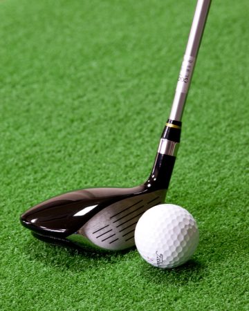 What cost playing golf in Antalya-Turkey?