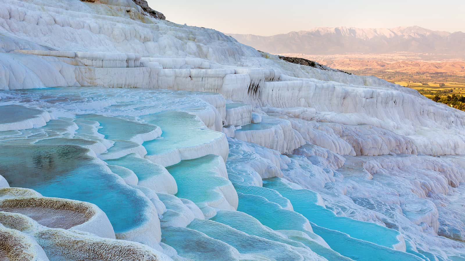 Pamukkale Thermal Pools: Explore Turkey's Natural Beauty