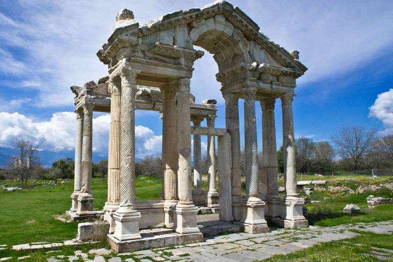 Aphrodisias and Pamukkale Tours: Explore 2026 Highlights
